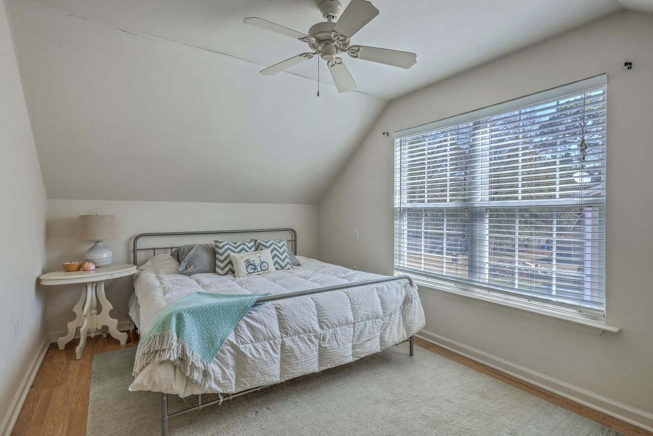 4462 Francis Younge Way Photo 24