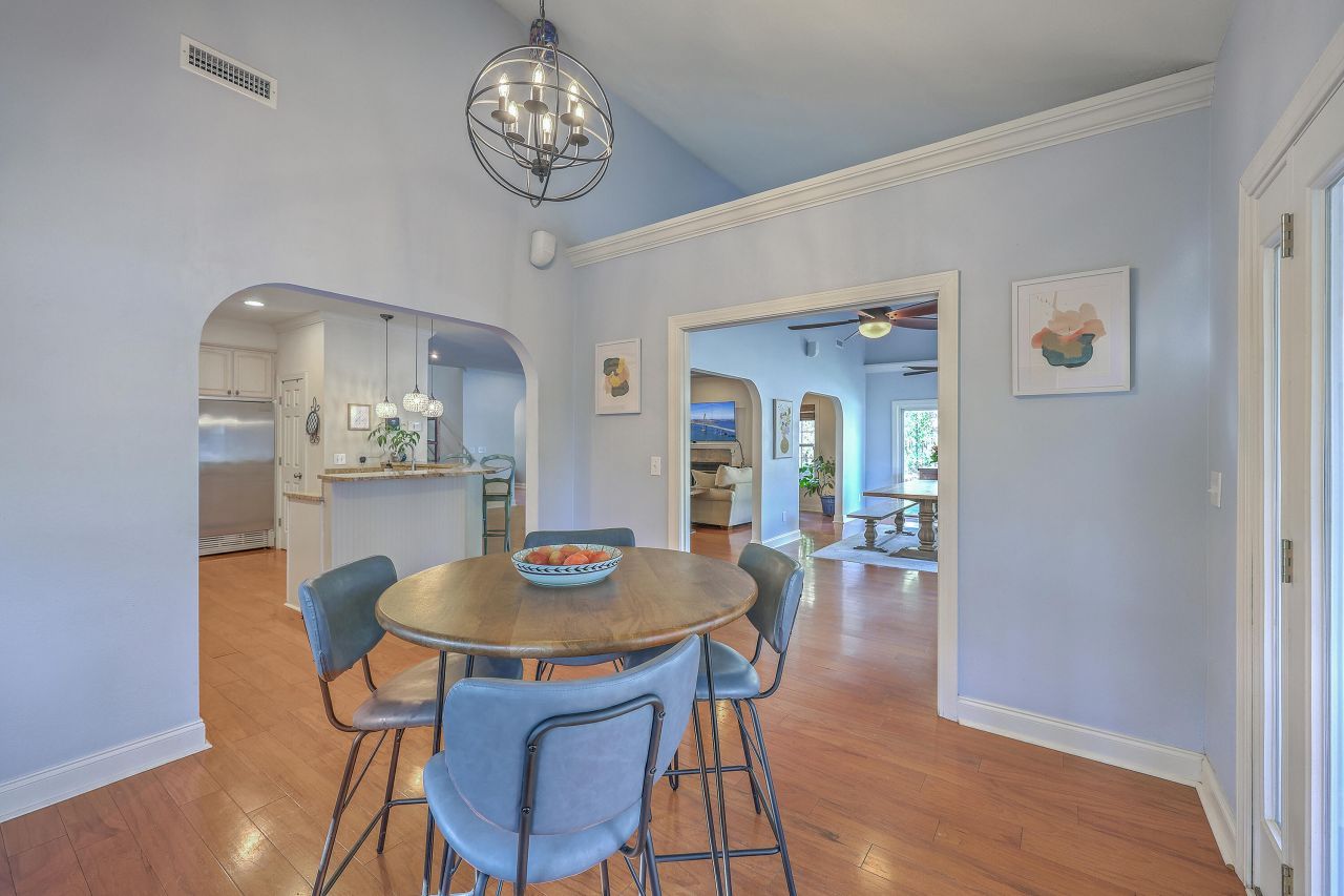 4462 Francis Younge Way Photo 82