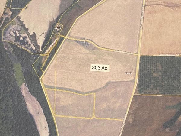 303 Ac Colonel Maynard Road, North Little Rock, AR 72117