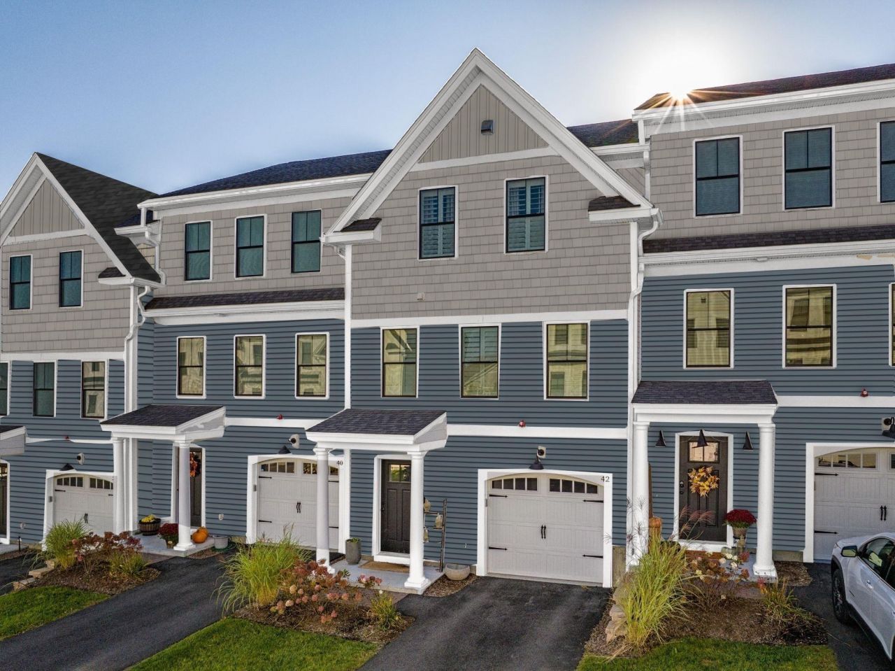 29 Lenox Drive, Unit B, Dover, NH 03820 Main Photo