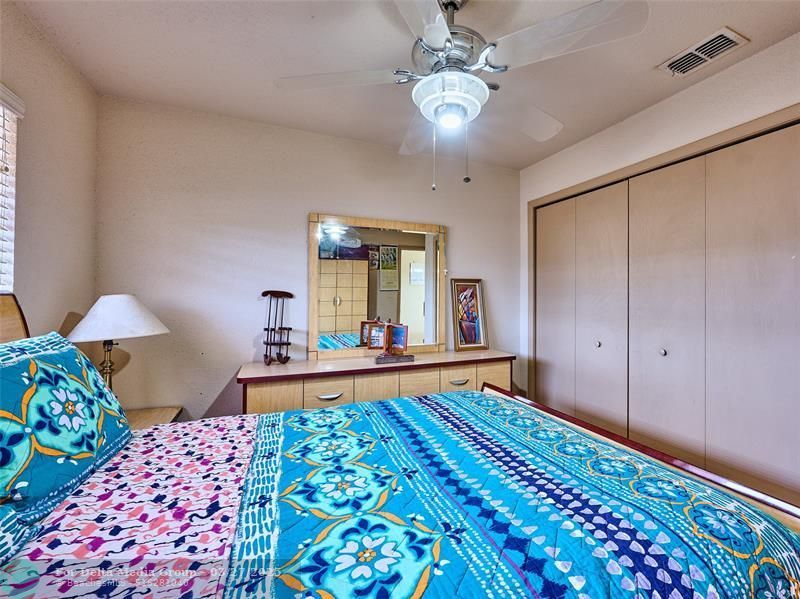 33 Spinning Wheel Lane, Unit 33, Tamarac, FL 33319 Photo