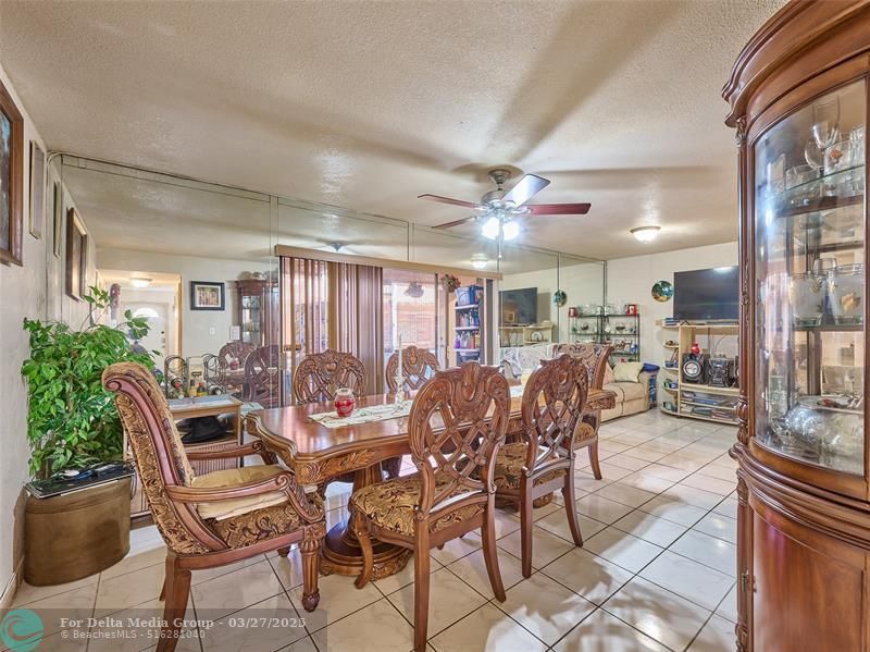 33 Spinning Wheel Lane, Unit 33, Tamarac, FL 33319 Photo