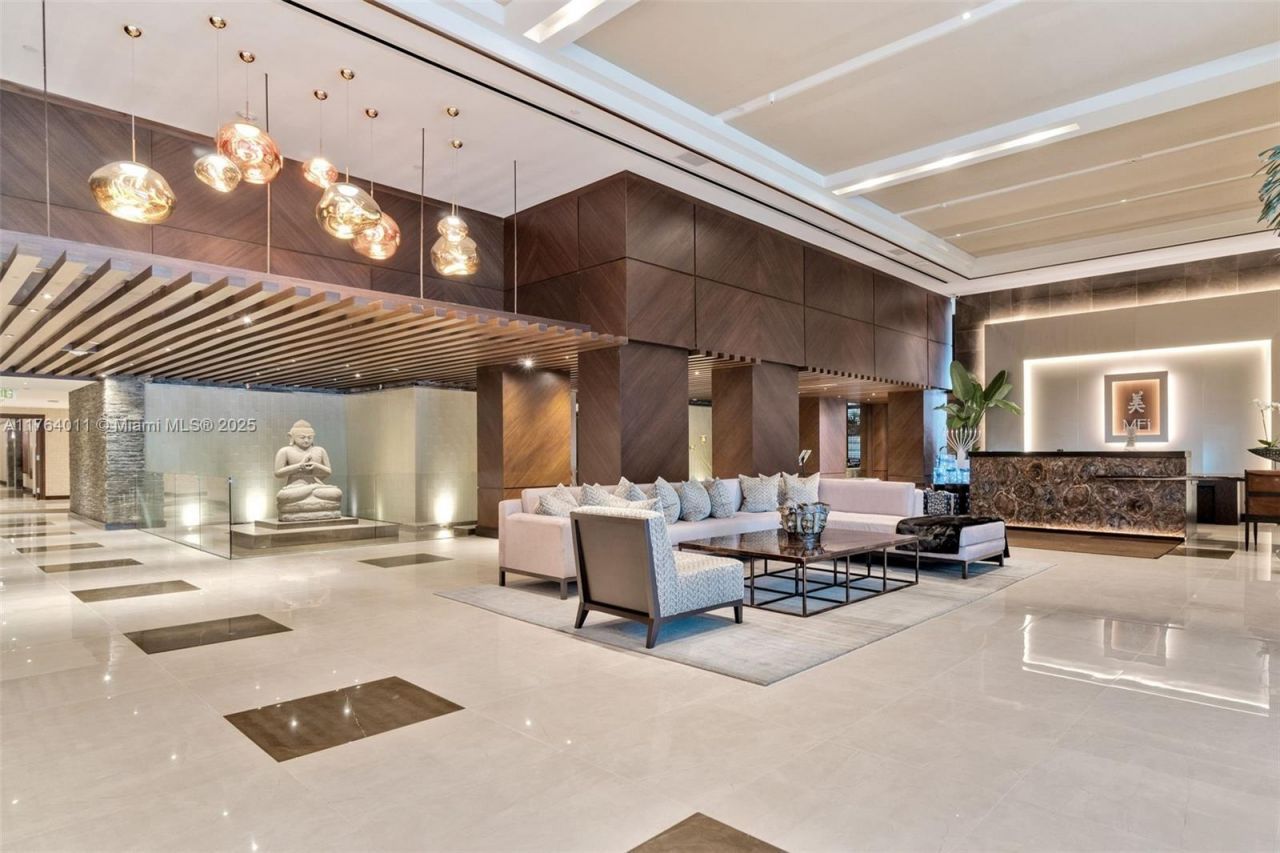 5875 Collins Ave, Unit 1704, Miami Beach, FL 33140 Photo