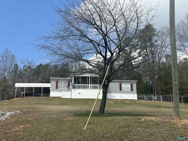 15 E Dorough Street, Steele, AL 35987