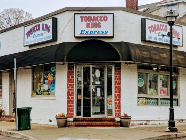 3 Station Plaza, Glen Head, NY 11545