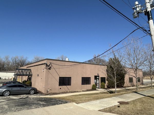 2800 Hitchcock Avenue, Downers Grove, IL 60515