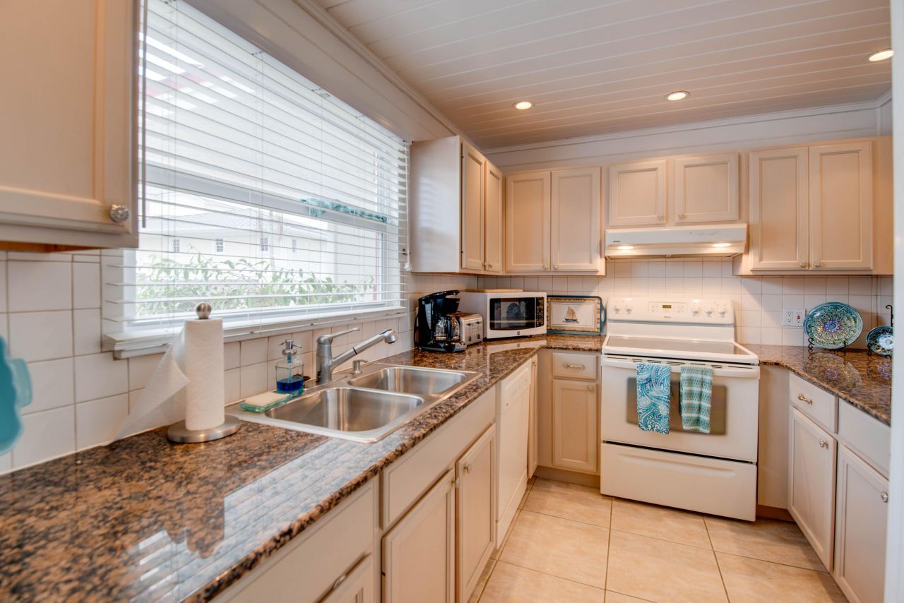 32 Hilton Haven Road, Unit 9, Key West, FL 33040 Photo