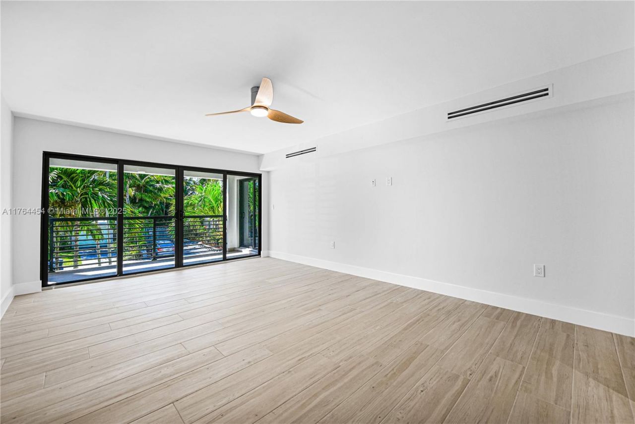 3305 NE 15th St, Fort Lauderdale, FL 33304 Photo