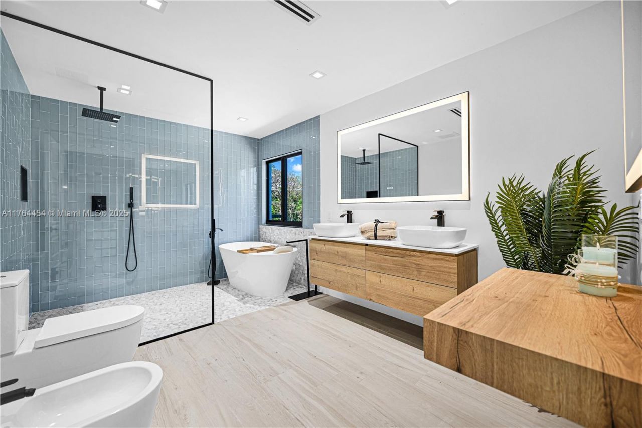 3305 NE 15th St, Fort Lauderdale, FL 33304 Photo