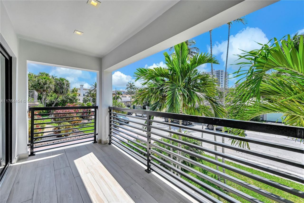 3305 NE 15th St, Fort Lauderdale, FL 33304 Photo