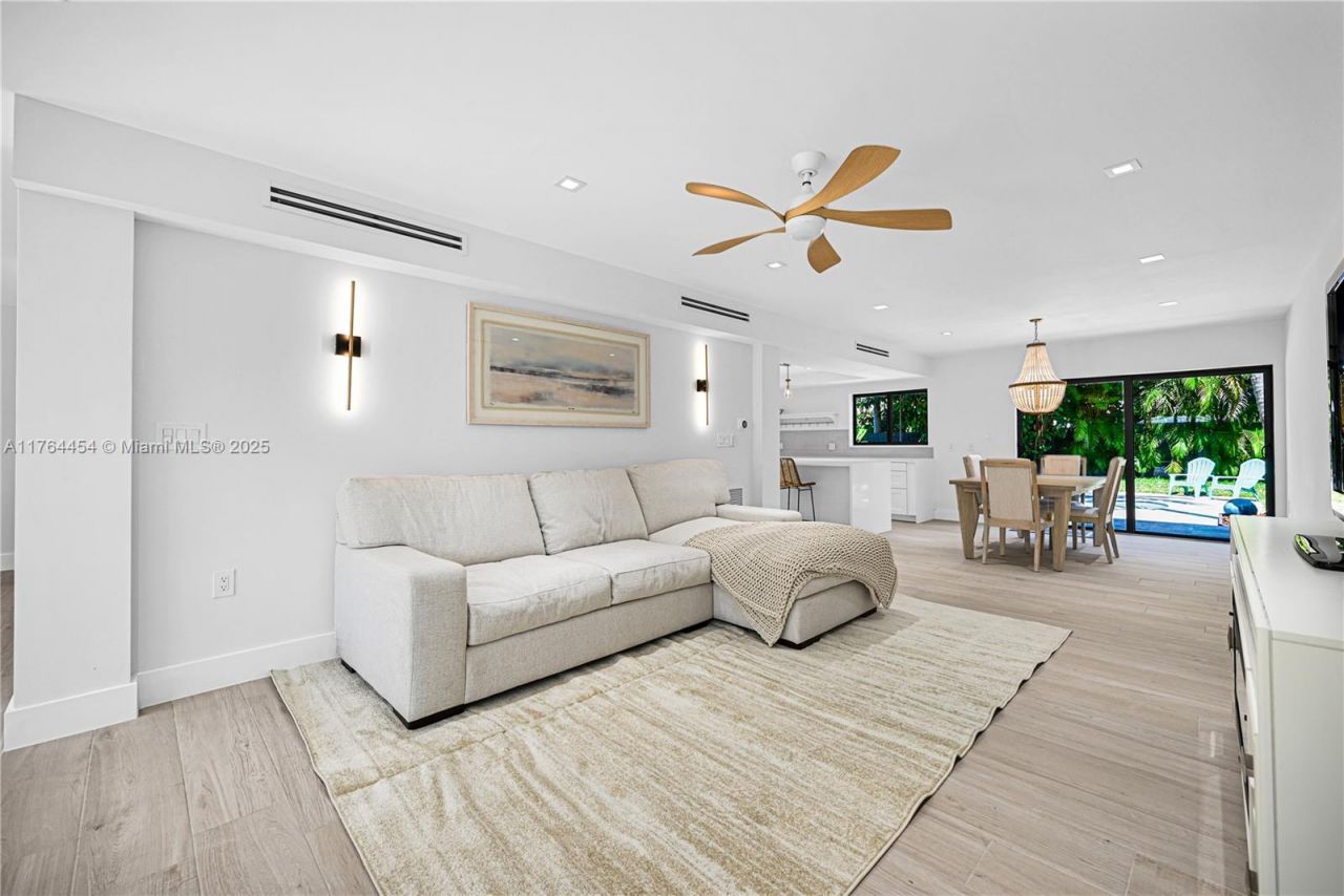 3305 NE 15th St, Fort Lauderdale, FL 33304 Photo