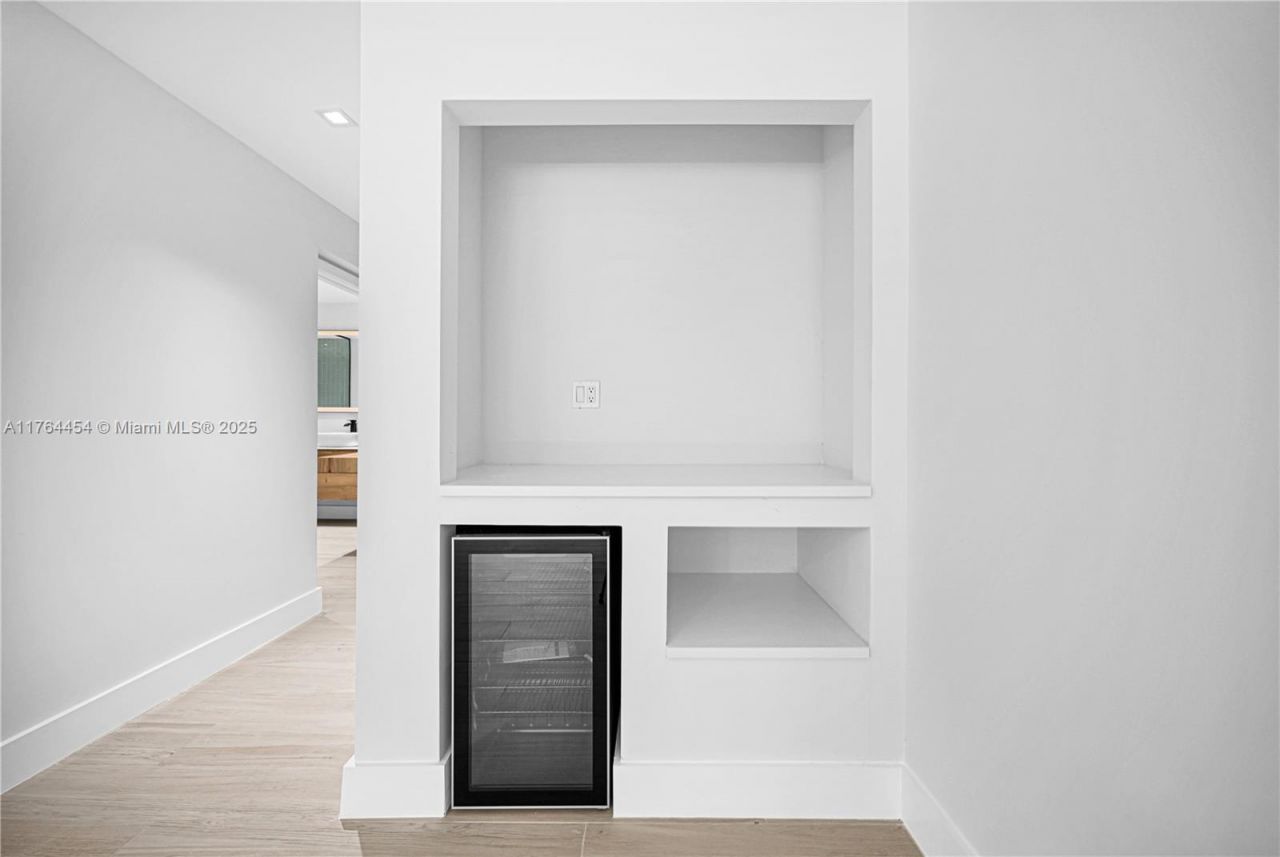 3305 NE 15th St, Fort Lauderdale, FL 33304 Photo