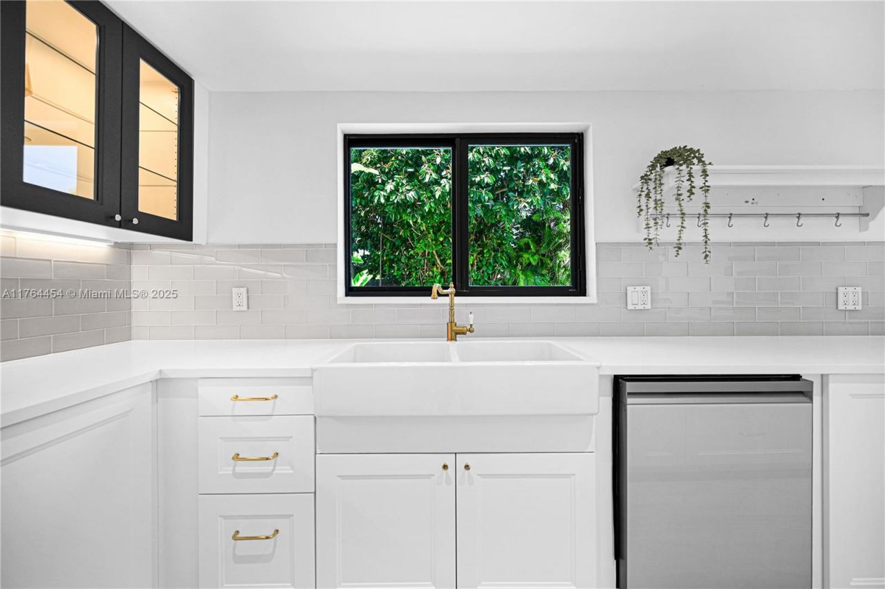 3305 NE 15th St, Fort Lauderdale, FL 33304 Photo