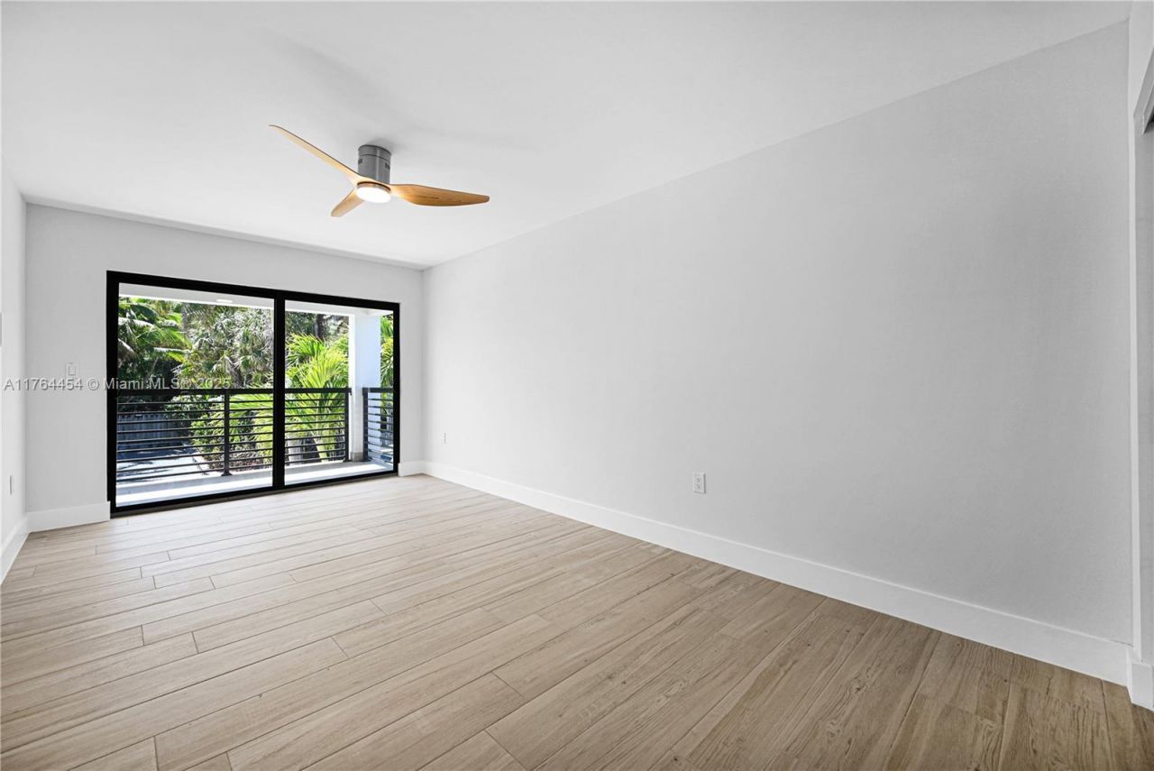 3305 NE 15th St, Fort Lauderdale, FL 33304 Photo