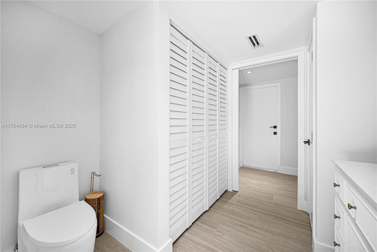 3305 NE 15th St, Fort Lauderdale, FL 33304 Photo