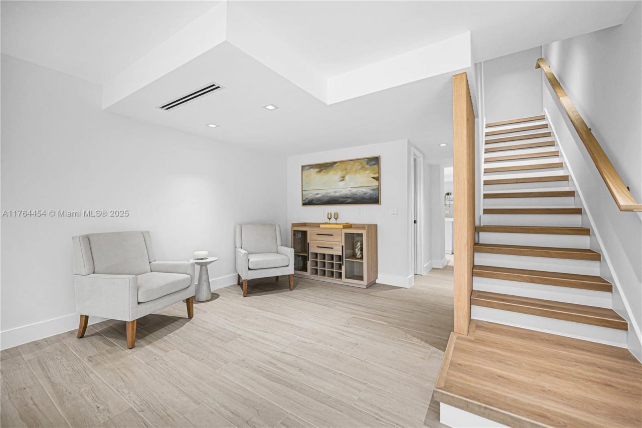 3305 NE 15th St, Fort Lauderdale, FL 33304 Photo