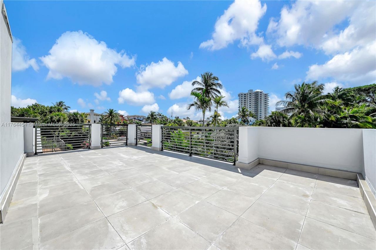 3305 NE 15th St, Fort Lauderdale, FL 33304 Photo