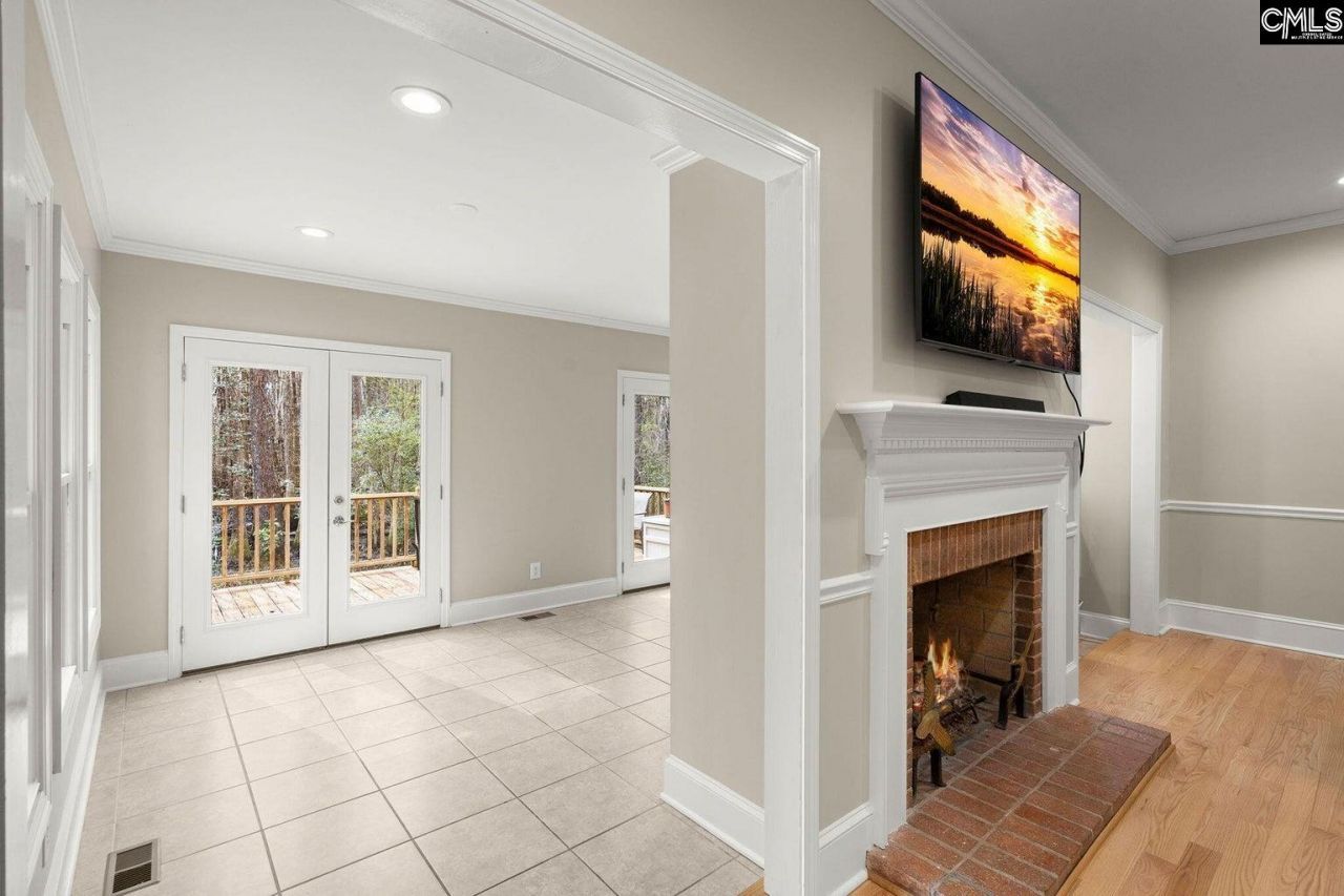 1524 Lee Boulevard Photo 10