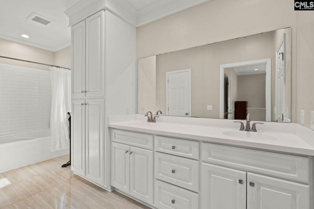 1524 Lee Boulevard Photo 16