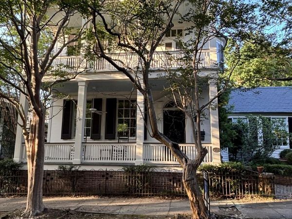 705 Washington Street, Natchez, MS 39120