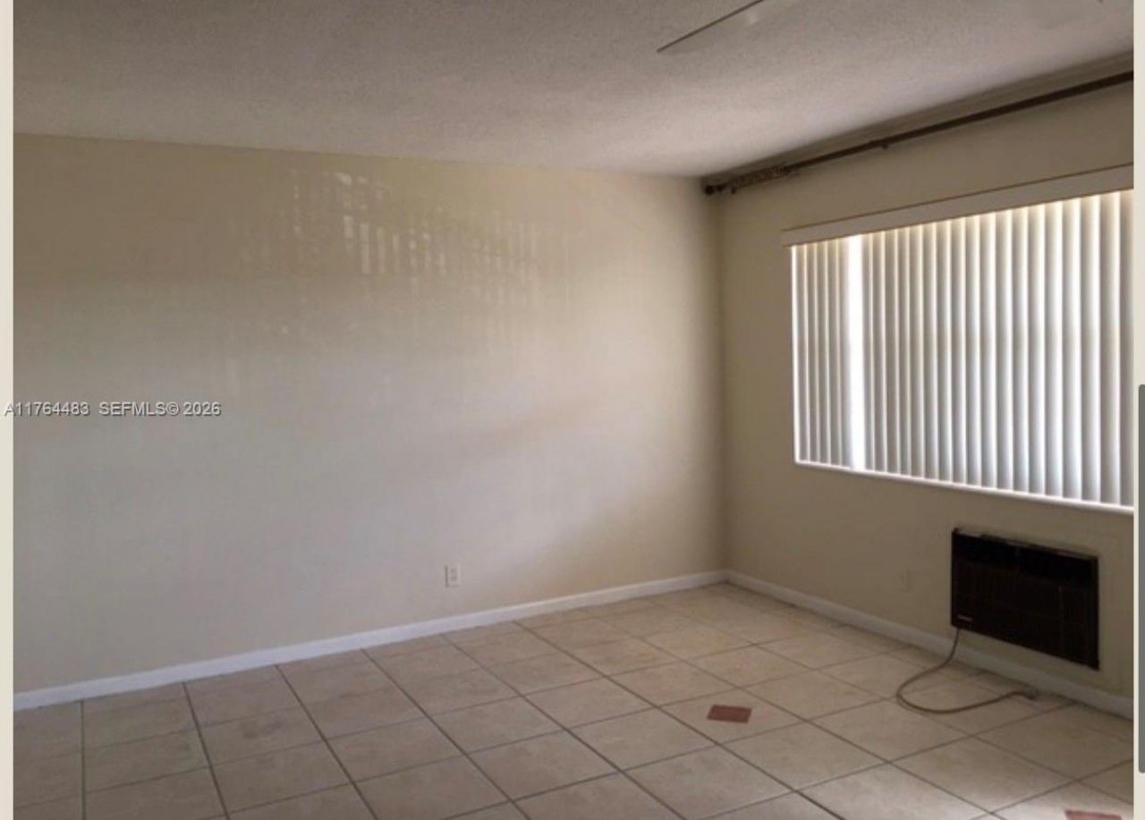 130 Camden, Unit F, West Palm Beach, FL 33417 Photo