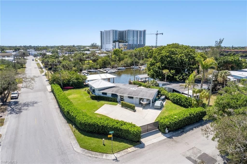 2180 Harbor Ln, Naples, FL 34104 Photo