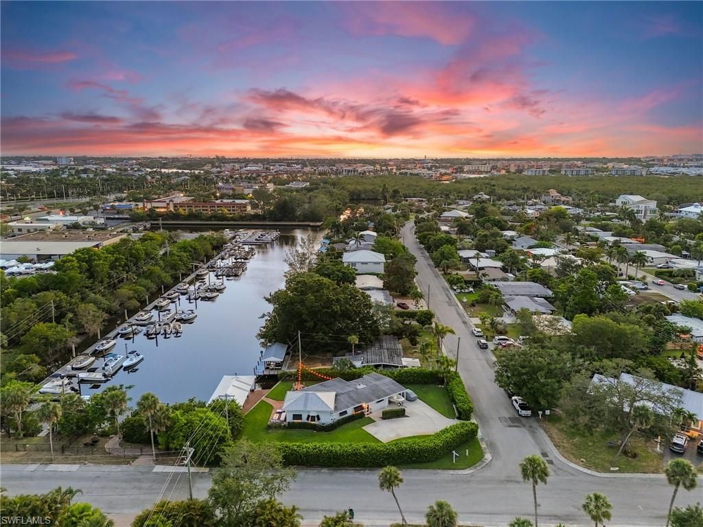 2180 Harbor Ln, Naples, FL 34104 Photo