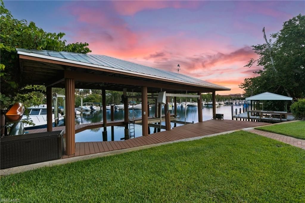 2180 Harbor Ln, Naples, FL 34104 Photo