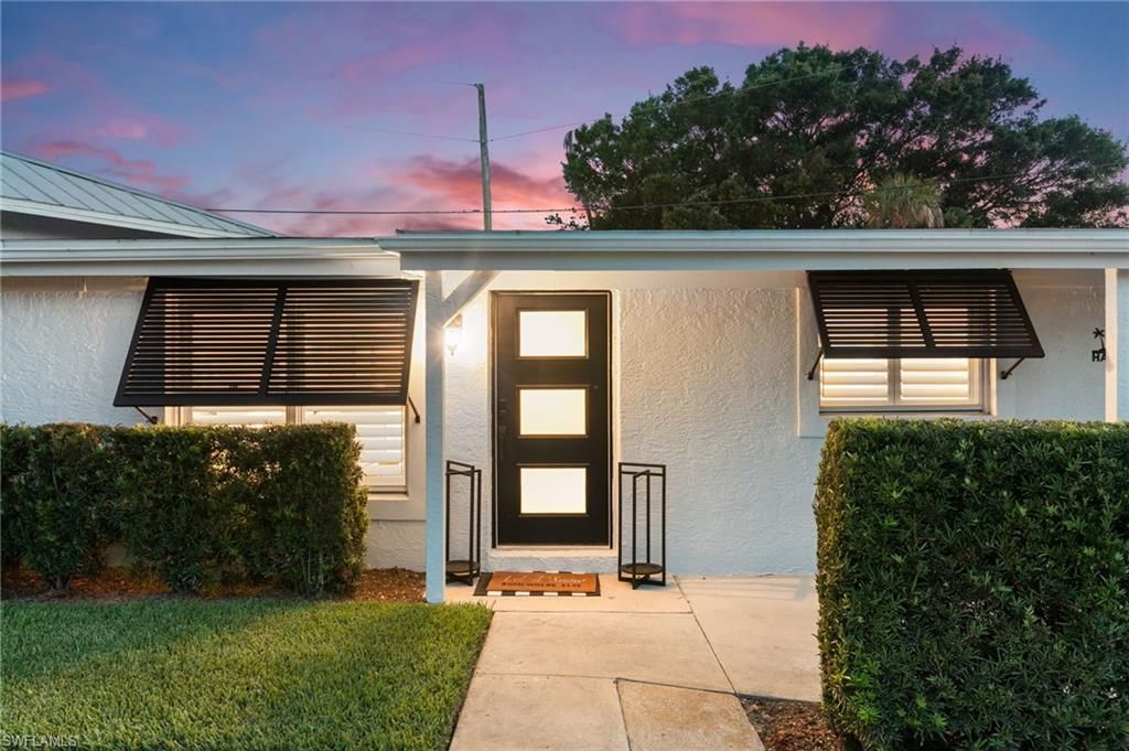 2180 Harbor Ln, Naples, FL 34104 Photo