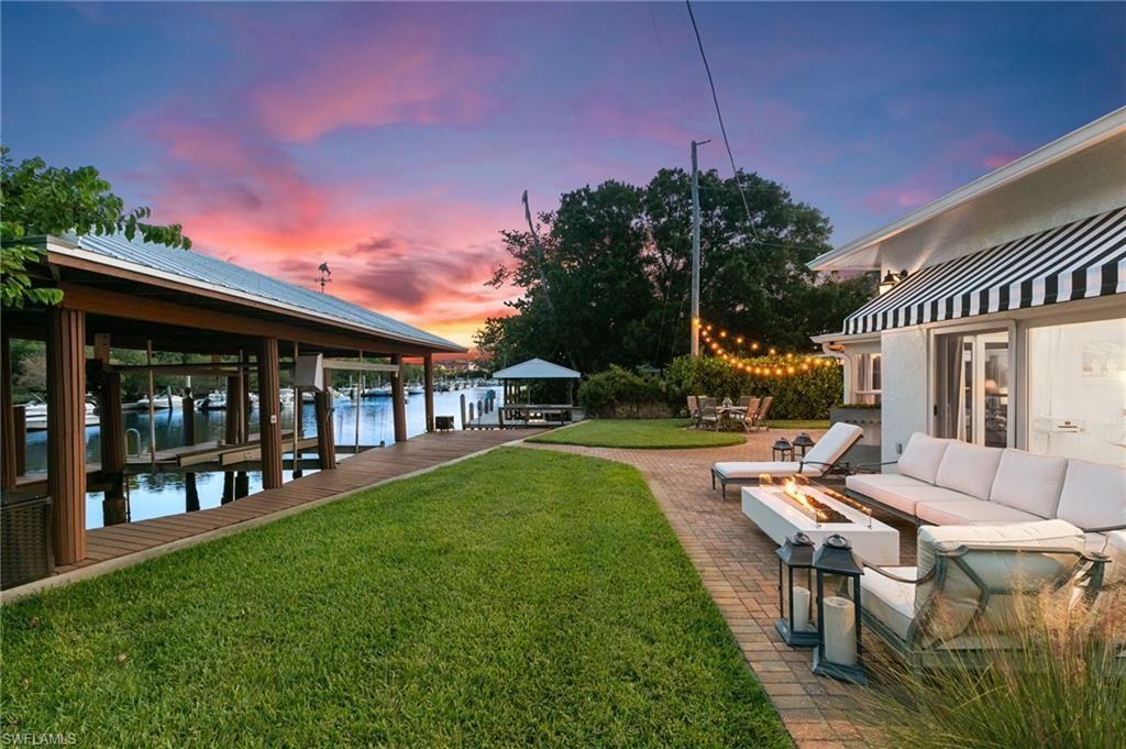 2180 Harbor Ln, Naples, FL 34104 Photo