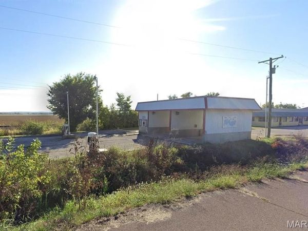 470 N Main Street, Elsberry, MO 63343