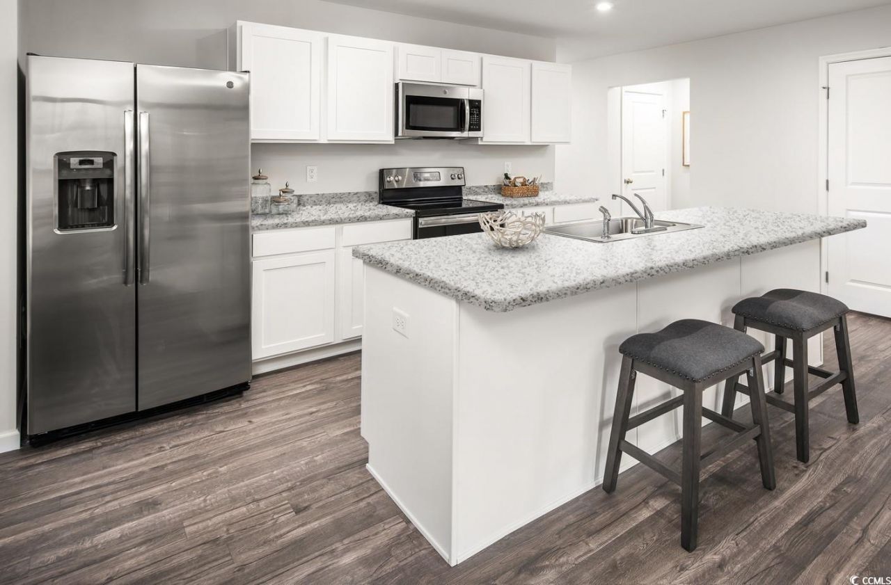 1108 Oak Meadow Dr. Photo 2