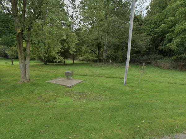 142 St Peters Drive, Unit 5, Douglas, MI 49406