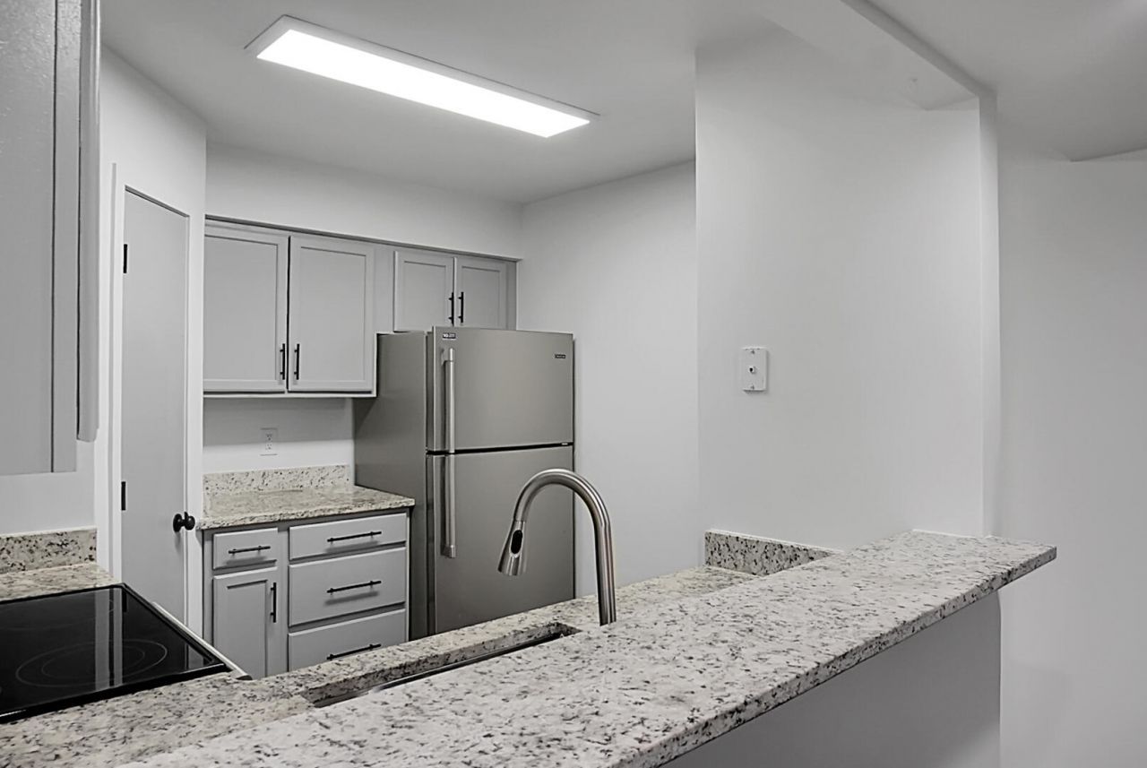 2608 Hidden Cove Drive Photo 14