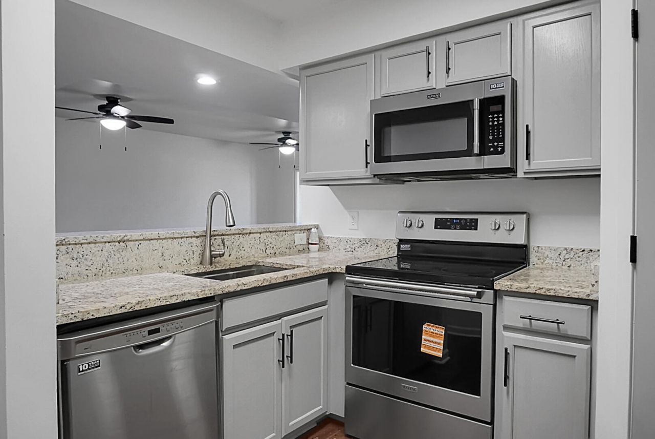 2608 Hidden Cove Drive Photo 16