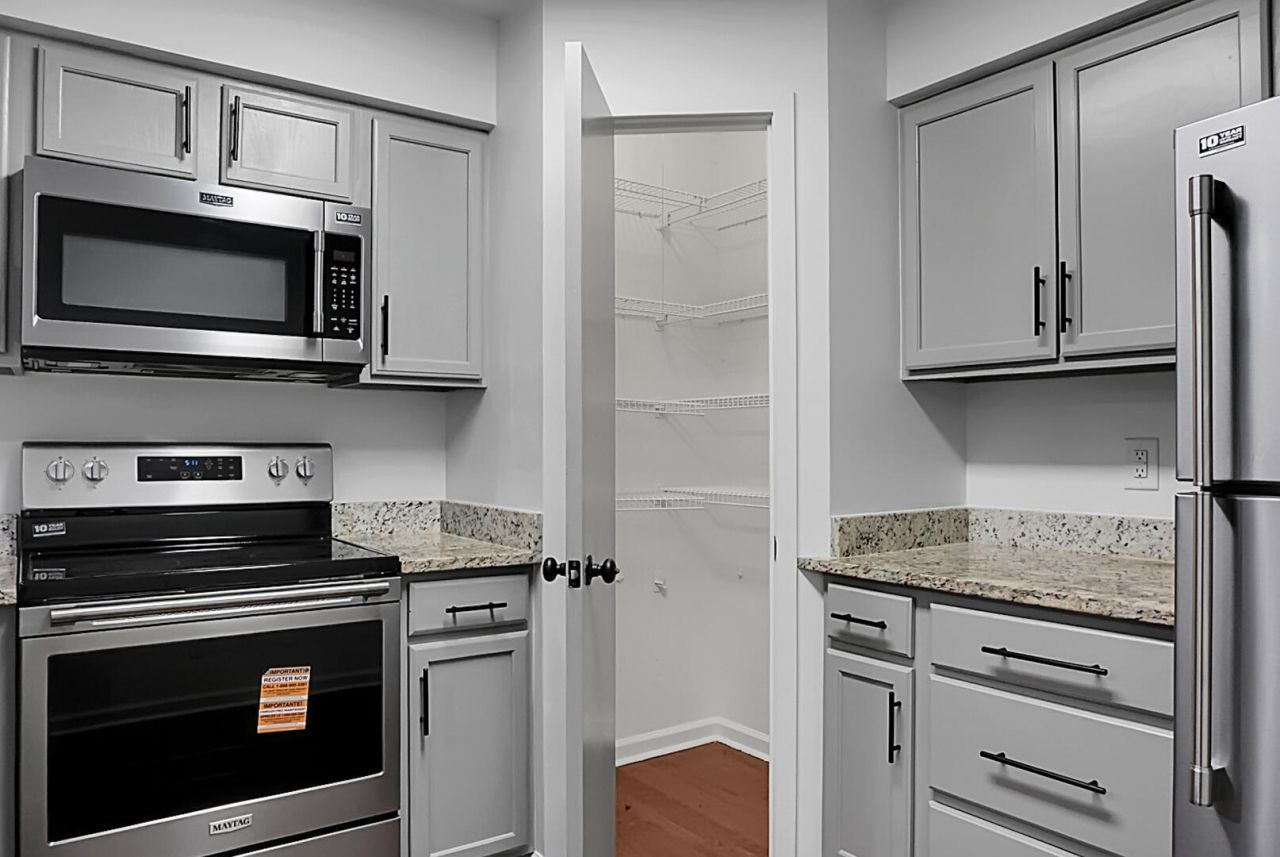 2608 Hidden Cove Drive Photo 17