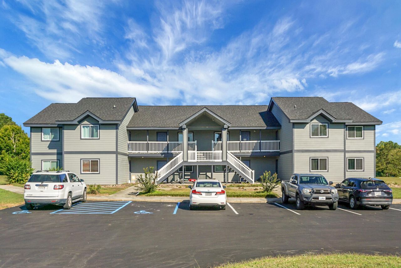 2608 Hidden Cove Drive Photo 2