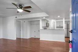 2608 Hidden Cove Drive photo 4