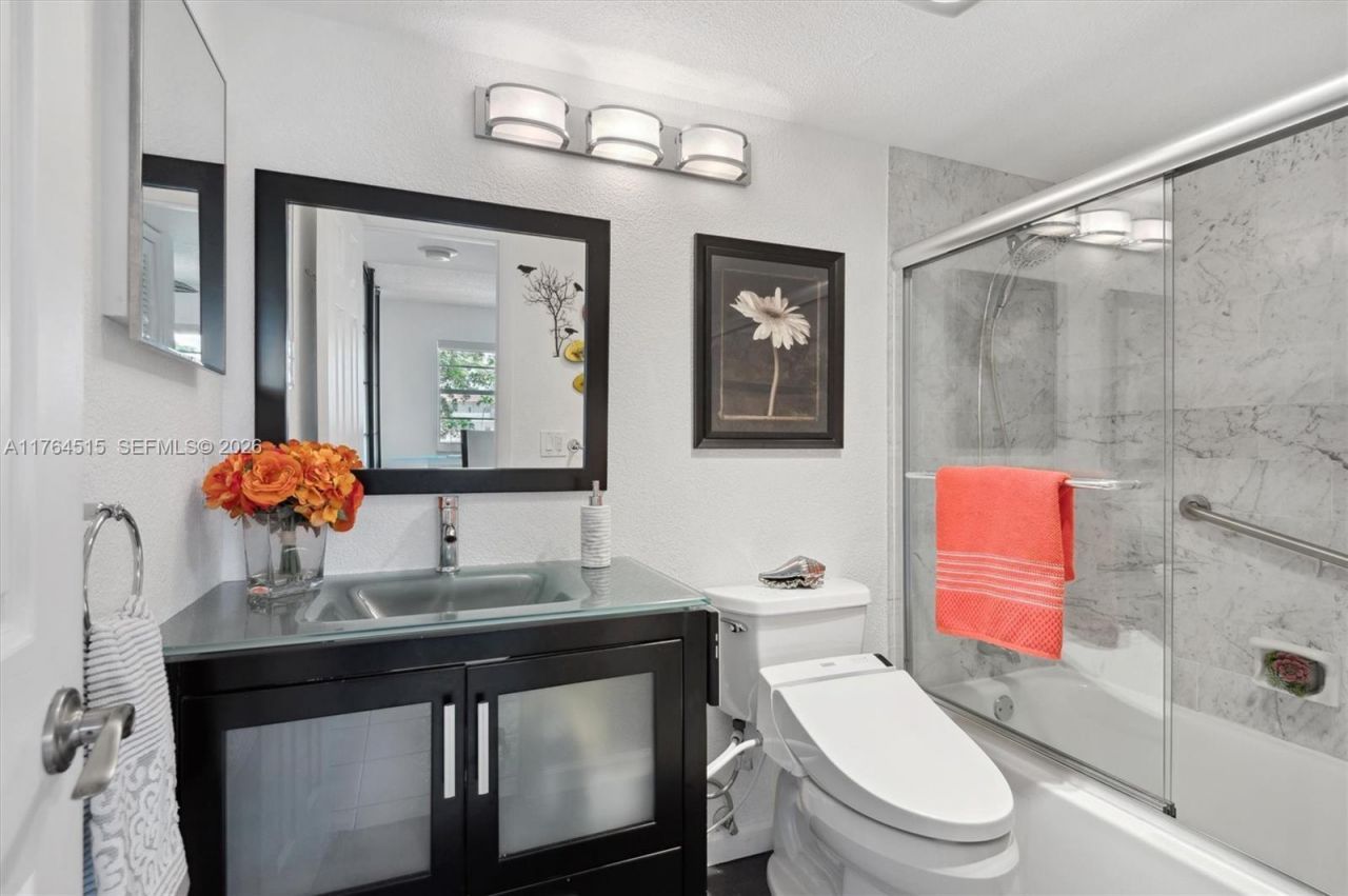 Please Call For Address, Unit 304, Pembroke Pines, FL 33025 Photo