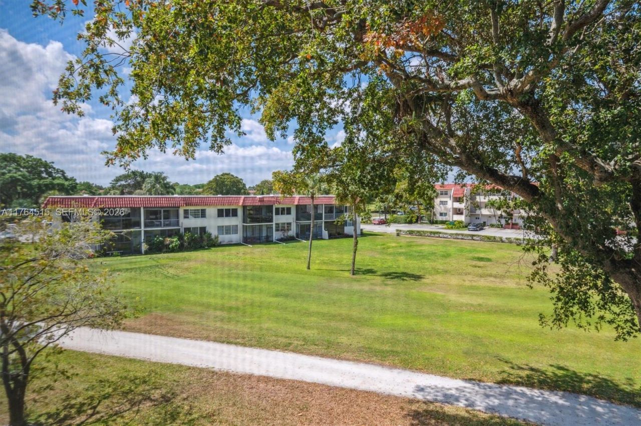 Please Call For Address, Unit 304, Pembroke Pines, FL 33025 Photo