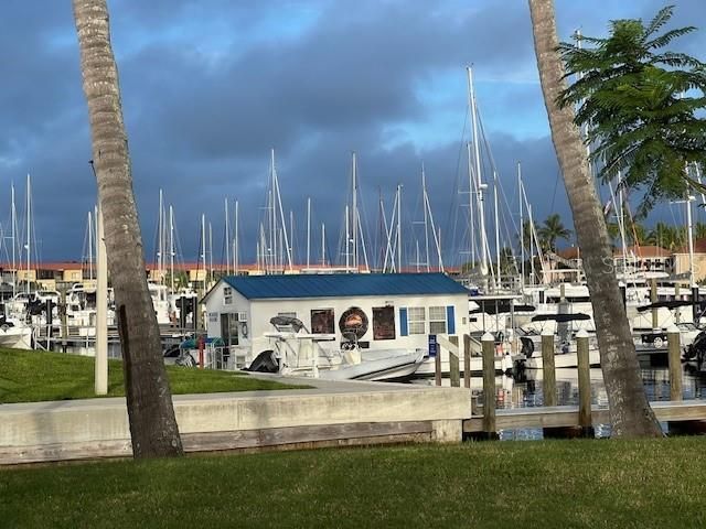 3333 Sunset Key Circle, Unit 303, Punta Gorda, FL 33955 Photo