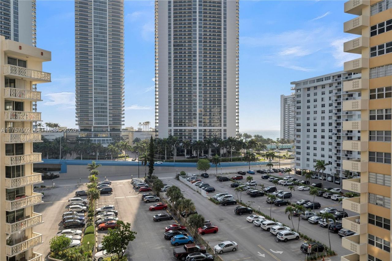 1817 S Ocean Dr, Unit 827, Hallandale Beach, FL 33009 Photo