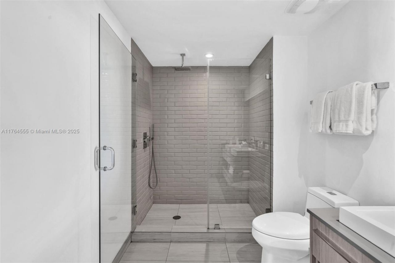 4010 S Ocean Dr, Unit R3106, Hollywood, FL 33019 Photo