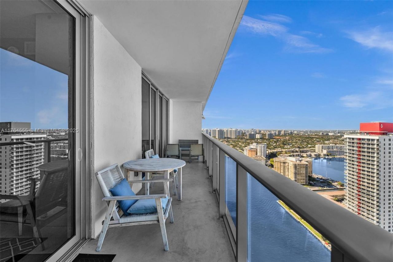 4010 S Ocean Dr, Unit R3106, Hollywood, FL 33019 Photo