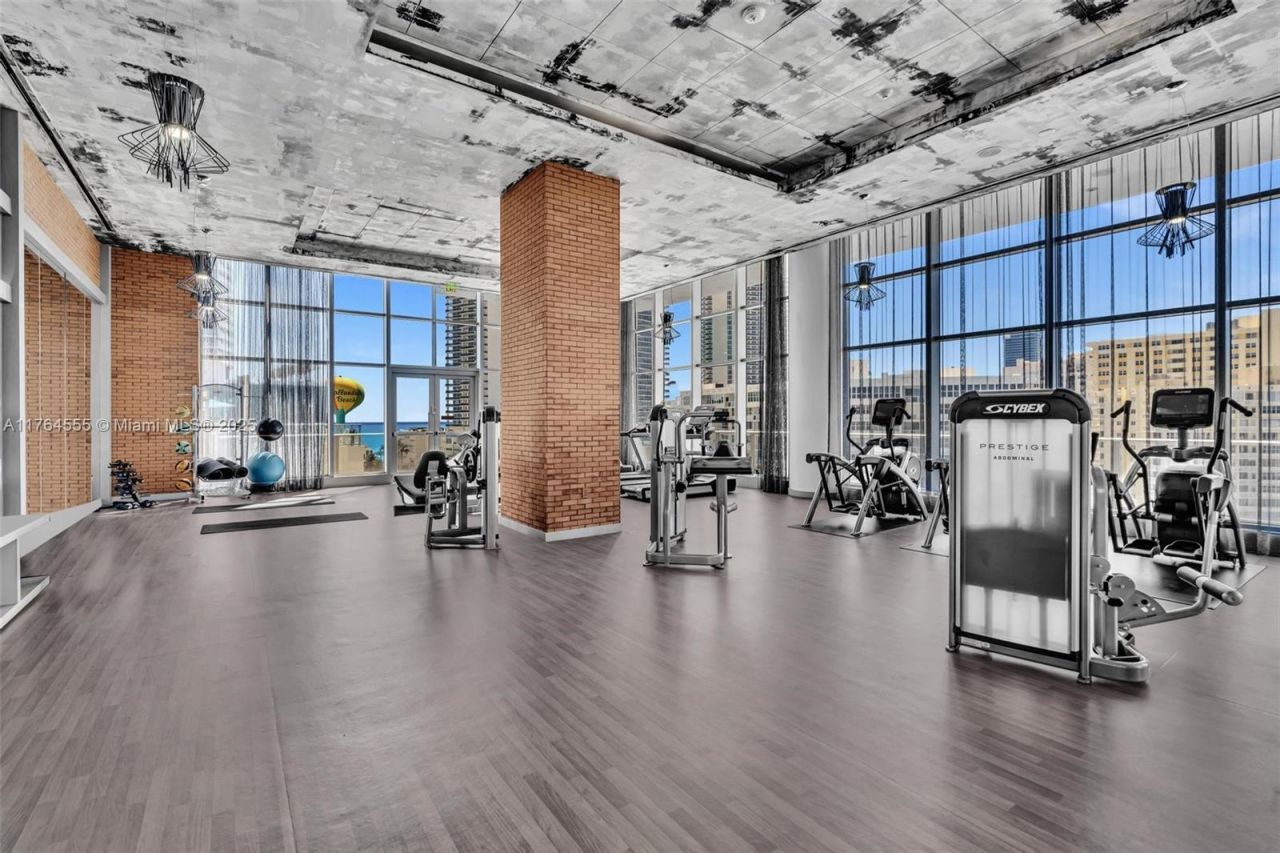 4010 S Ocean Dr, Unit R3106, Hollywood, FL 33019 Photo