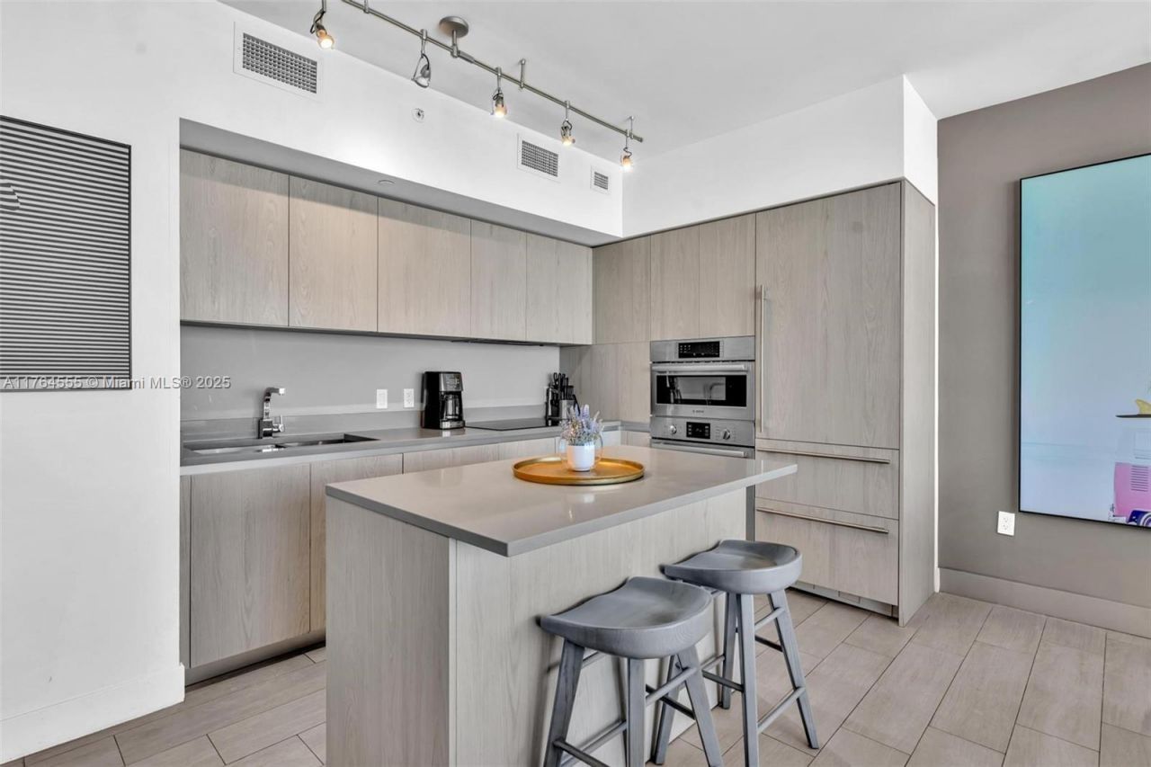 4010 S Ocean Dr, Unit R3106, Hollywood, FL 33019 Photo