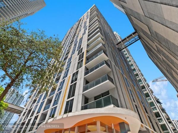 31 SE 6th St, Unit 2002, Miami, FL 33131