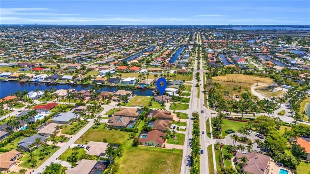 1629 El Dorado Pkwy W, Cape Coral, FL 33914 Photo
