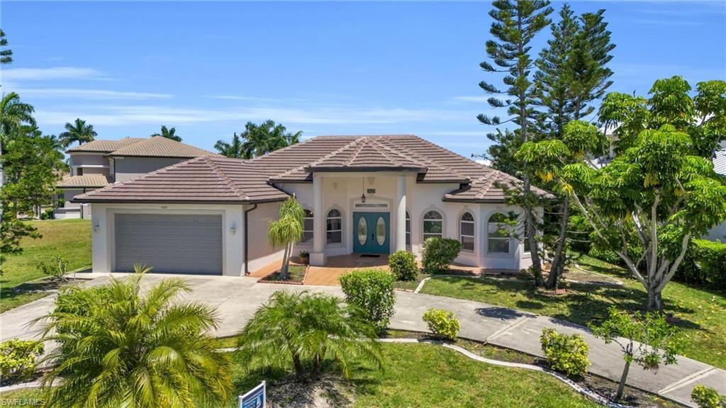 1629 El Dorado Pkwy W, Cape Coral, FL 33914 Photo