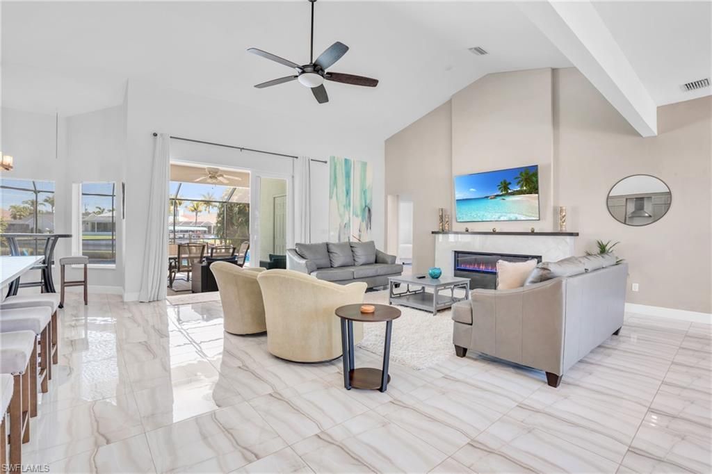 1629 El Dorado Pkwy W, Cape Coral, FL 33914 Photo